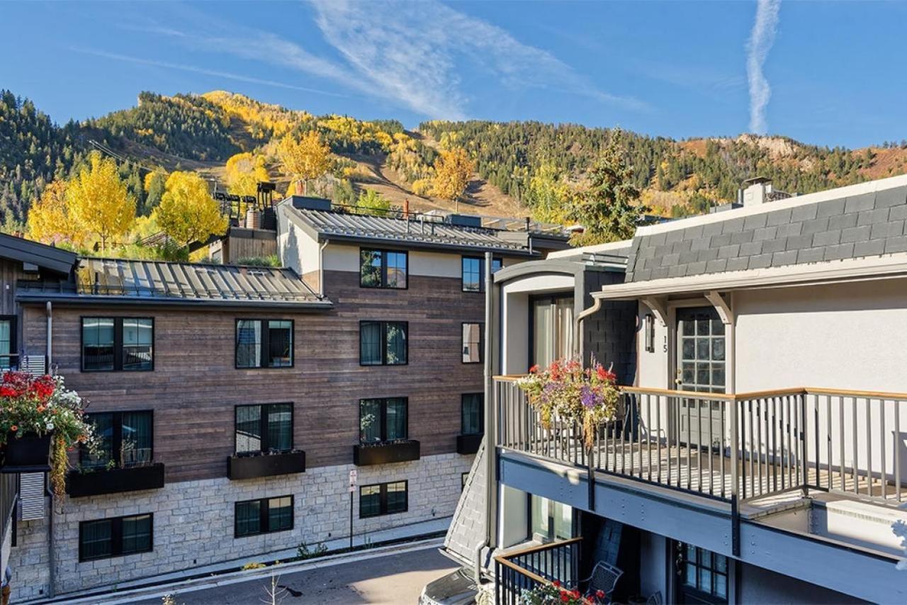 Chateau Dumont Unit 11, Contemporary Condo With A Great Downtown Location Aspen Room photo